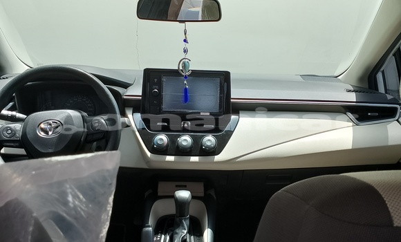 Buy Used Toyota Corolla White Car in Muscat in Masqat Buy Used Toyota Corolla White Car in Muscat in Masqat