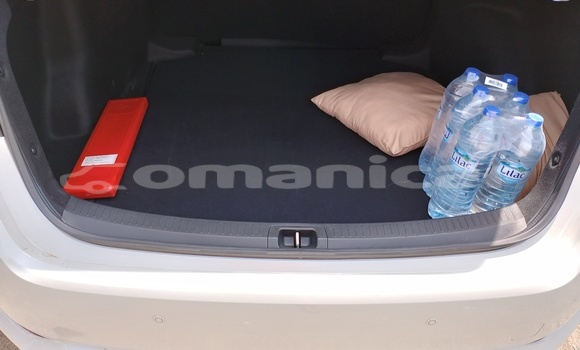 Buy Used Toyota Corolla White Car in Muscat in Masqat Buy Used Toyota Corolla White Car in Muscat in Masqat