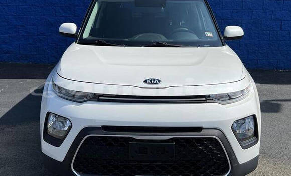 Buy Used Kia Soul White Car in Muscat in Masqat Buy Used Kia Soul White Car in Muscat in Masqat
