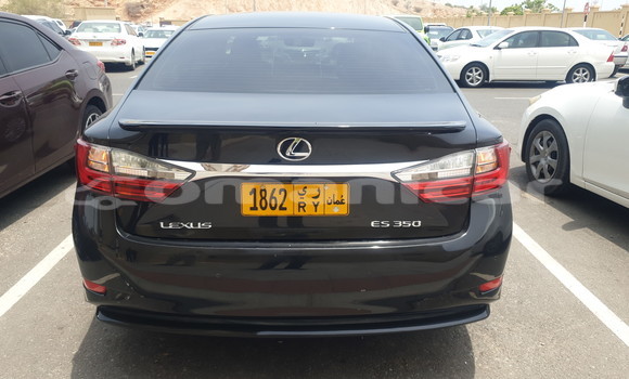 Buy Used Lexus ES Black Car in Muscat in Masqat