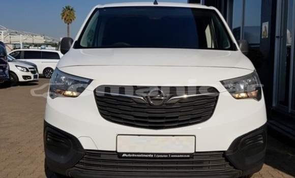 Buy Used Opel Combo White Car in Muscat in Masqat Buy Used Opel Combo White Car in Muscat in Masqat