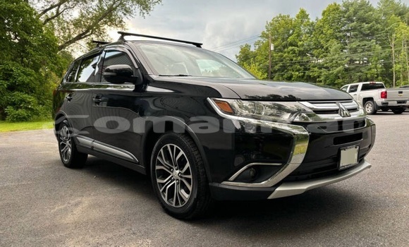 Buy Used Mitsubishi Outlander Black Car in Muscat in Masqat Buy Used Mitsubishi Outlander Black Car in Muscat in Masqat