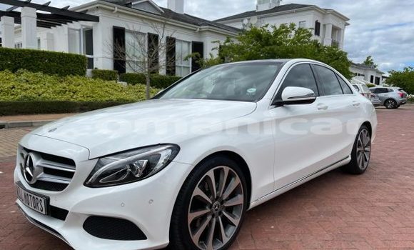 Buy Used Mercedes-Benz C250 coupe White Car in Muscat in Masqat Buy Used Mercedes-Benz C250 coupe White Car in Muscat in Masqat