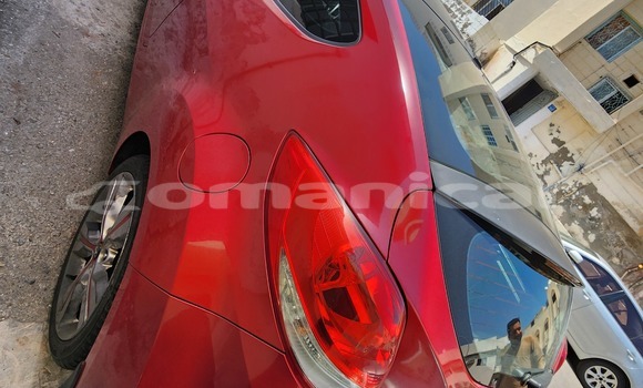 Buy Used Hyundai Veloster Red Car in Muttrah in Masqat Buy Used Hyundai Veloster Red Car in Muttrah in Masqat