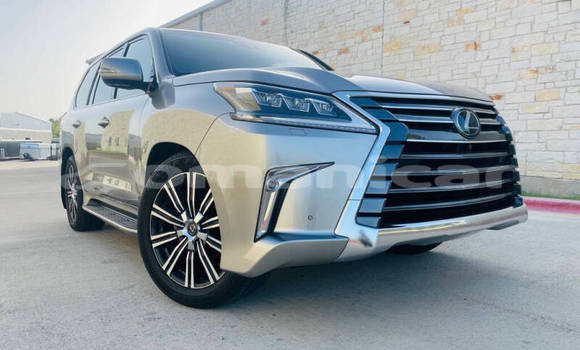 Buy Used Lexus LX 570 Brown Car in Muscat in Masqat Buy Used Lexus LX 570 Brown Car in Muscat in Masqat