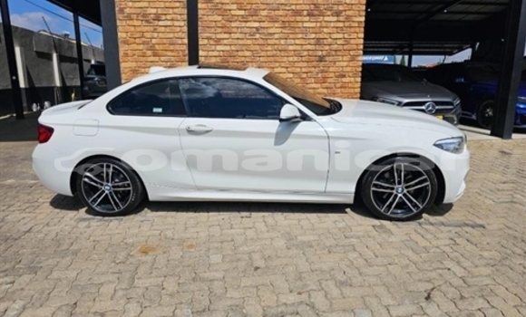 Buy Used BMW 2000 C/CS White Car in Muscat in Masqat Buy Used BMW 2000 C/CS White Car in Muscat in Masqat