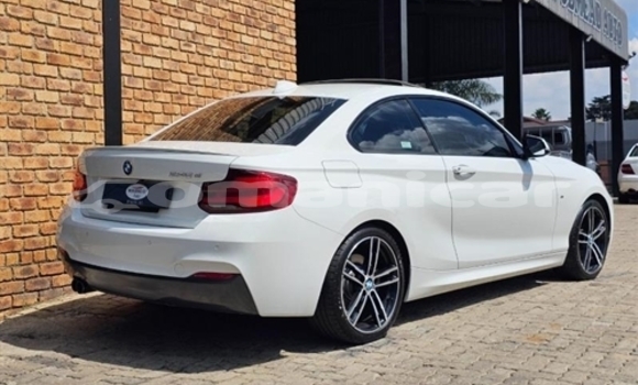 Buy Used BMW 2000 C/CS White Car in Muscat in Masqat Buy Used BMW 2000 C/CS White Car in Muscat in Masqat