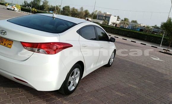 Buy Used Hyundai Elantra White Car in Muscat in Masqat Buy Used Hyundai Elantra White Car in Muscat in Masqat