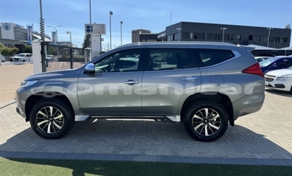 Buy Used Mitsubishi Pajero Other Car in Muscat in Masqat Buy Used Mitsubishi Pajero Other Car in Muscat in Masqat