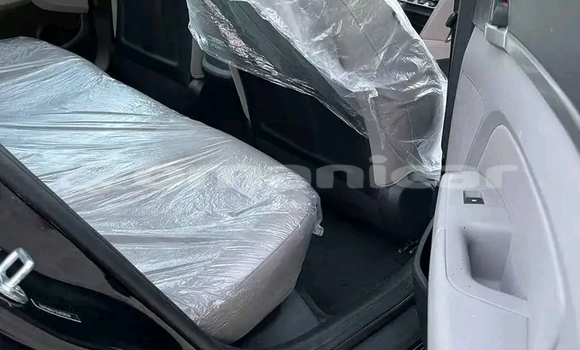 Buy Used Hyundai Elantra Black Car in as–Suwayq in al-Batinah Buy Used Hyundai Elantra Black Car in as–Suwayq in al-Batinah