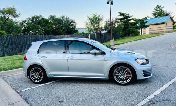 Buy Used Volkswagen Golf GTI Silver Car in Muscat in Masqat Buy Used Volkswagen Golf GTI Silver Car in Muscat in Masqat