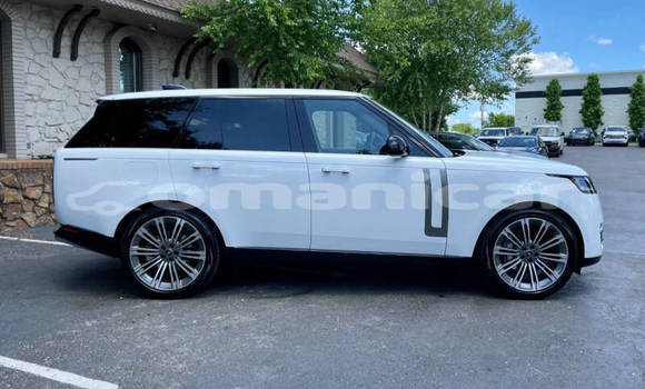 Buy Used Land Rover Range Rover White Car in Muscat in Masqat Buy Used Land Rover Range Rover White Car in Muscat in Masqat