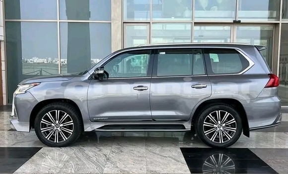 Buy Used Lexus LX 570 Other Car in as–Sib in Masqat Buy Used Lexus LX 570 Other Car in as–Sib in Masqat