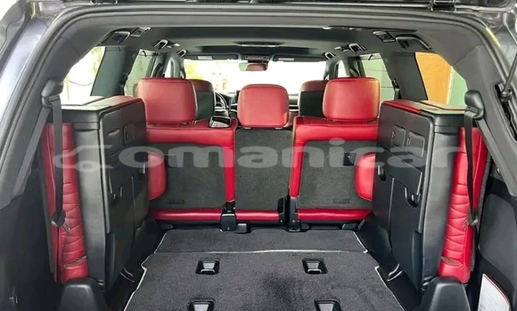 Buy Used Lexus LX 570 Other Car in as–Sib in Masqat Buy Used Lexus LX 570 Other Car in as–Sib in Masqat