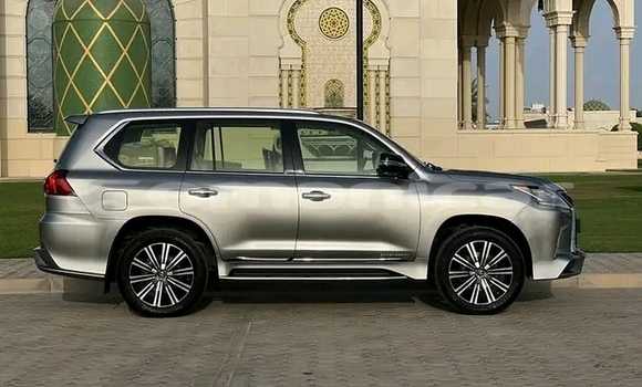 Buy Used Lexus RX 330 Other Car in Madinat Qabus in Masqat Buy Used Lexus RX 330 Other Car in Madinat Qabus in Masqat