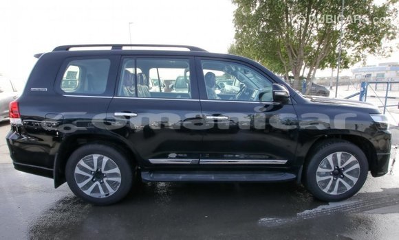 Buy Import Toyota Land Cruiser Black Car in Import - Dubai in Dhufar Buy Import Toyota Land Cruiser Black Car in Import - Dubai in Dhufar