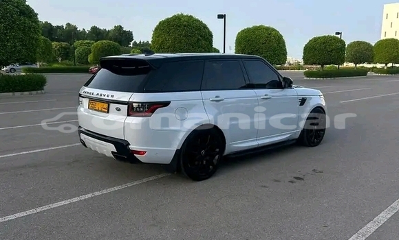 Buy Used Hyundai Tucson White Car in Qurm in Masqat Buy Used Hyundai Tucson White Car in Qurm in Masqat