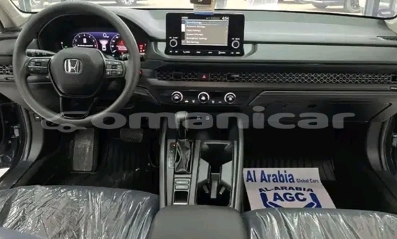 Buy Used Toyota RAV4 Black Car in as–Suwayq in al-Batinah Buy Used Toyota RAV4 Black Car in as–Suwayq in al-Batinah