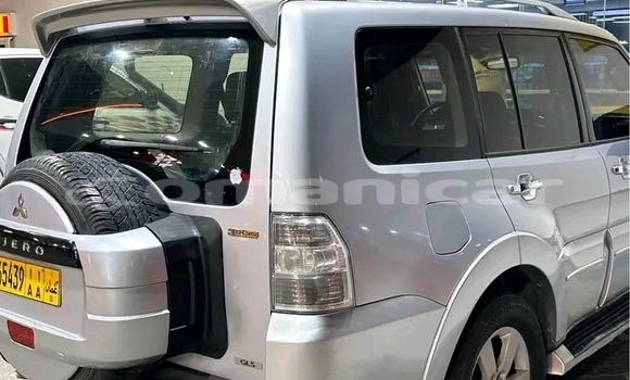 Buy Used Mitsubishi Pajero Black Car in as–Suwayq in al-Batinah Buy Used Mitsubishi Pajero Black Car in as–Suwayq in al-Batinah