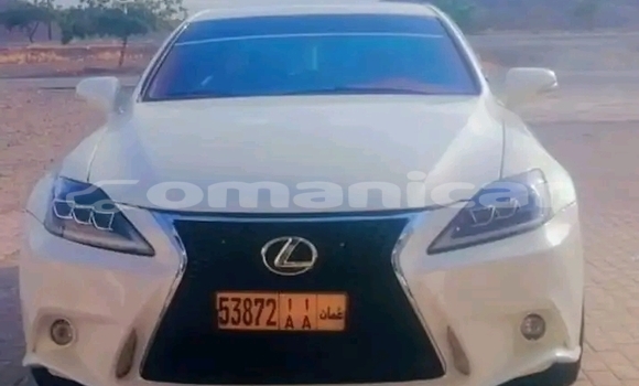 Buy Used BMW 2er White Car in as–Suwayq in al-Batinah Buy Used BMW 2er White Car in as–Suwayq in al-Batinah