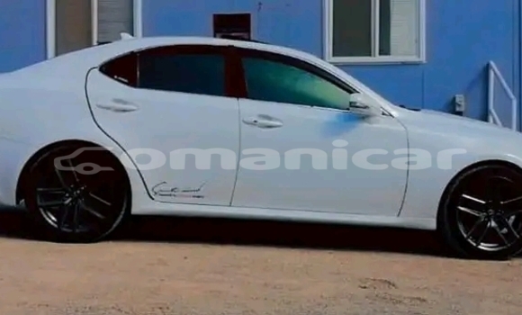 Buy Used BMW 2er White Car in as–Suwayq in al-Batinah Buy Used BMW 2er White Car in as–Suwayq in al-Batinah