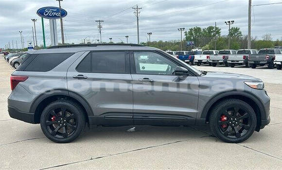 Buy Used Ford Explorer Other Car in Muscat in Masqat Buy Used Ford Explorer Other Car in Muscat in Masqat