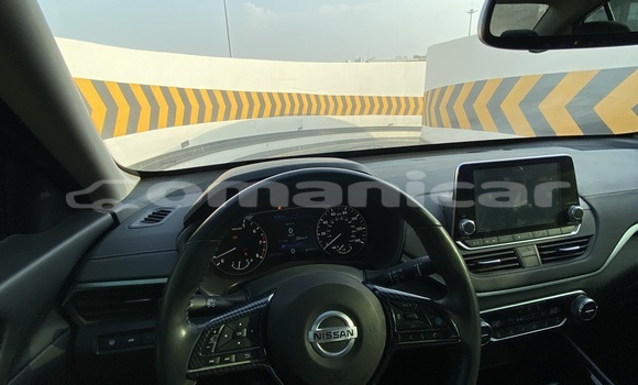 Buy Used Nissan Altima Black Car in Qurm in Masqat Buy Used Nissan Altima Black Car in Qurm in Masqat