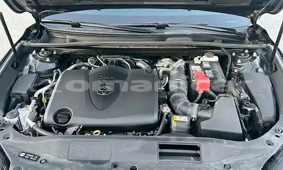 Buy Used Toyota Avalon Black Car in Madinat Qabus in Masqat Buy Used Toyota Avalon Black Car in Madinat Qabus in Masqat