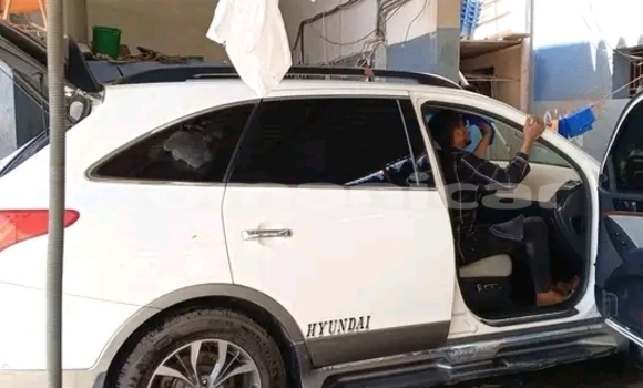 Buy Used Hyundai Creta White Car in as–Suwayq in al-Batinah Buy Used Hyundai Creta White Car in as–Suwayq in al-Batinah