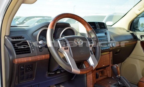 Buy Import Toyota Prado White Car in Import - Dubai in Dhufar Buy Import Toyota Prado White Car in Import - Dubai in Dhufar