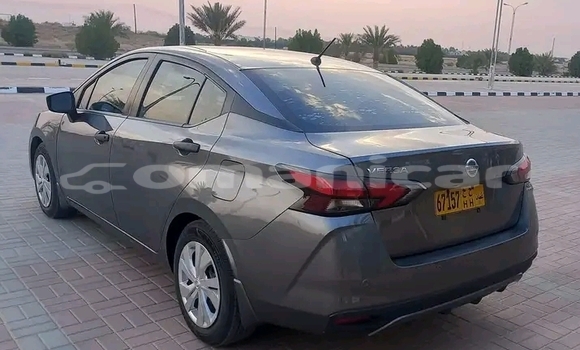 Buy Used Nissan Versa Black Car in Khasab in Musandam Buy Used Nissan Versa Black Car in Khasab in Musandam
