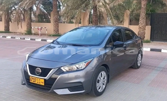 Buy Used Nissan Versa Black Car in Khasab in Musandam Buy Used Nissan Versa Black Car in Khasab in Musandam