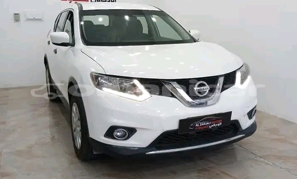 Buy Used Nissan Rogue White Car in ar–Rustaq in al-Batinah Buy Used Nissan Rogue White Car in ar–Rustaq in al-Batinah