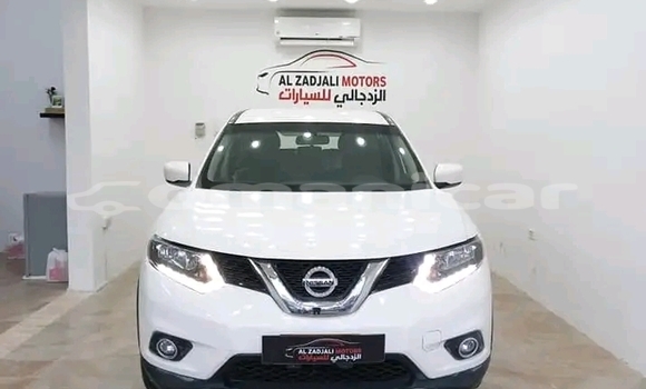 Buy Used Nissan Rogue White Car in ar–Rustaq in al-Batinah Buy Used Nissan Rogue White Car in ar–Rustaq in al-Batinah