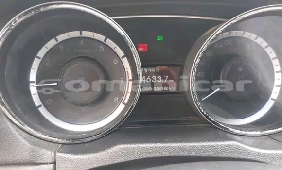 Buy Used Hyundai Sonata White Car in Matrah in Masqat Buy Used Hyundai Sonata White Car in Matrah in Masqat