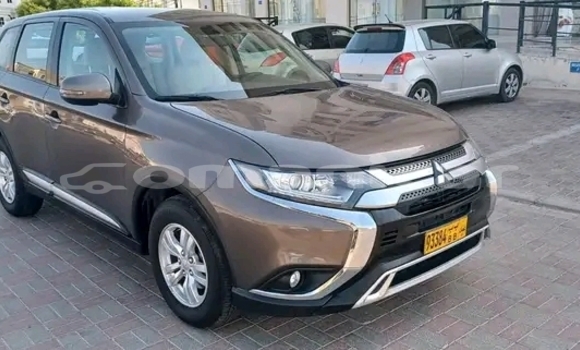 Buy Used Mitsubishi Outlander Other Car in Muscat in Masqat Buy Used Mitsubishi Outlander Other Car in Muscat in Masqat