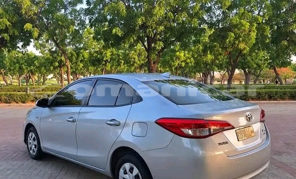 Buy Used Toyota Yaris White Car in as–Suwayq in al-Batinah Buy Used Toyota Yaris White Car in as–Suwayq in al-Batinah