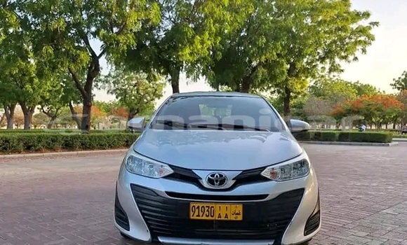 Buy Used Toyota Yaris White Car in as–Suwayq in al-Batinah Buy Used Toyota Yaris White Car in as–Suwayq in al-Batinah