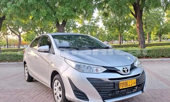 Buy Used Toyota Yaris White Car in as–Suwayq in al-Batinah Buy Used Toyota Yaris White Car in as–Suwayq in al-Batinah