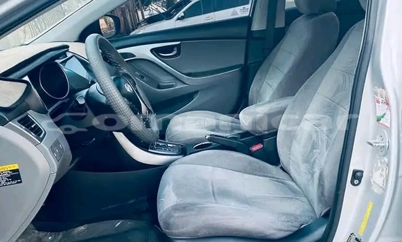 Buy Used GMC Typhoon White Car in Shinas in al-Batinah Buy Used GMC Typhoon White Car in Shinas in al-Batinah