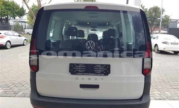Buy Used Volkswagen Caddy White Car in Muscat in Masqat Buy Used Volkswagen Caddy White Car in Muscat in Masqat
