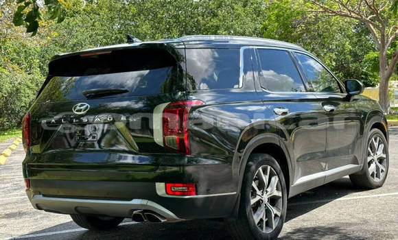 Buy Used Hyundai XG Black Car in Muscat in Masqat Buy Used Hyundai XG Black Car in Muscat in Masqat