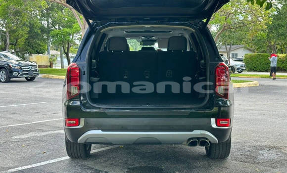 Buy Used Hyundai XG Black Car in Muscat in Masqat Buy Used Hyundai XG Black Car in Muscat in Masqat