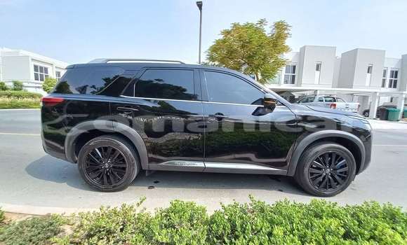 Buy Used Nissan Pathfinder Black Car in Muscat in Masqat Buy Used Nissan Pathfinder Black Car in Muscat in Masqat