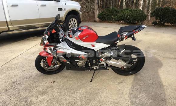 Buy Used BMW S 1000 Beige Bike in Muscat in Masqat Buy Used BMW S 1000 Beige Bike in Muscat in Masqat