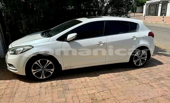 Buy Used Toyota Corolla White Car in al–Mudaybi in ash-Sharqiyah Buy Used Toyota Corolla White Car in al–Mudaybi in ash-Sharqiyah