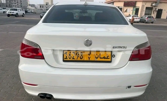 Buy Used Toyota Corolla White Car in as–Suwayq in al-Batinah Buy Used Toyota Corolla White Car in as–Suwayq in al-Batinah