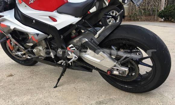 Buy Used BMW S 1000 Beige Bike in Muscat in Masqat Buy Used BMW S 1000 Beige Bike in Muscat in Masqat