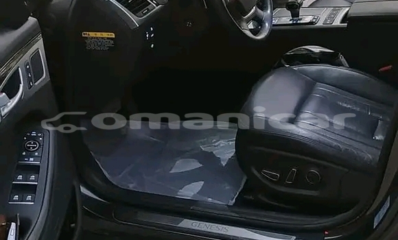 Buy Used Mercedes-Benz 270D Black Car in as–Sib in Masqat