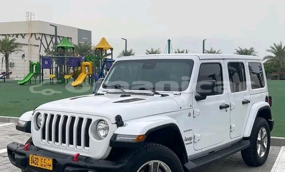 Buy Used Jeep Wrangler White Car in Matrah in Masqat Buy Used Jeep Wrangler White Car in Matrah in Masqat